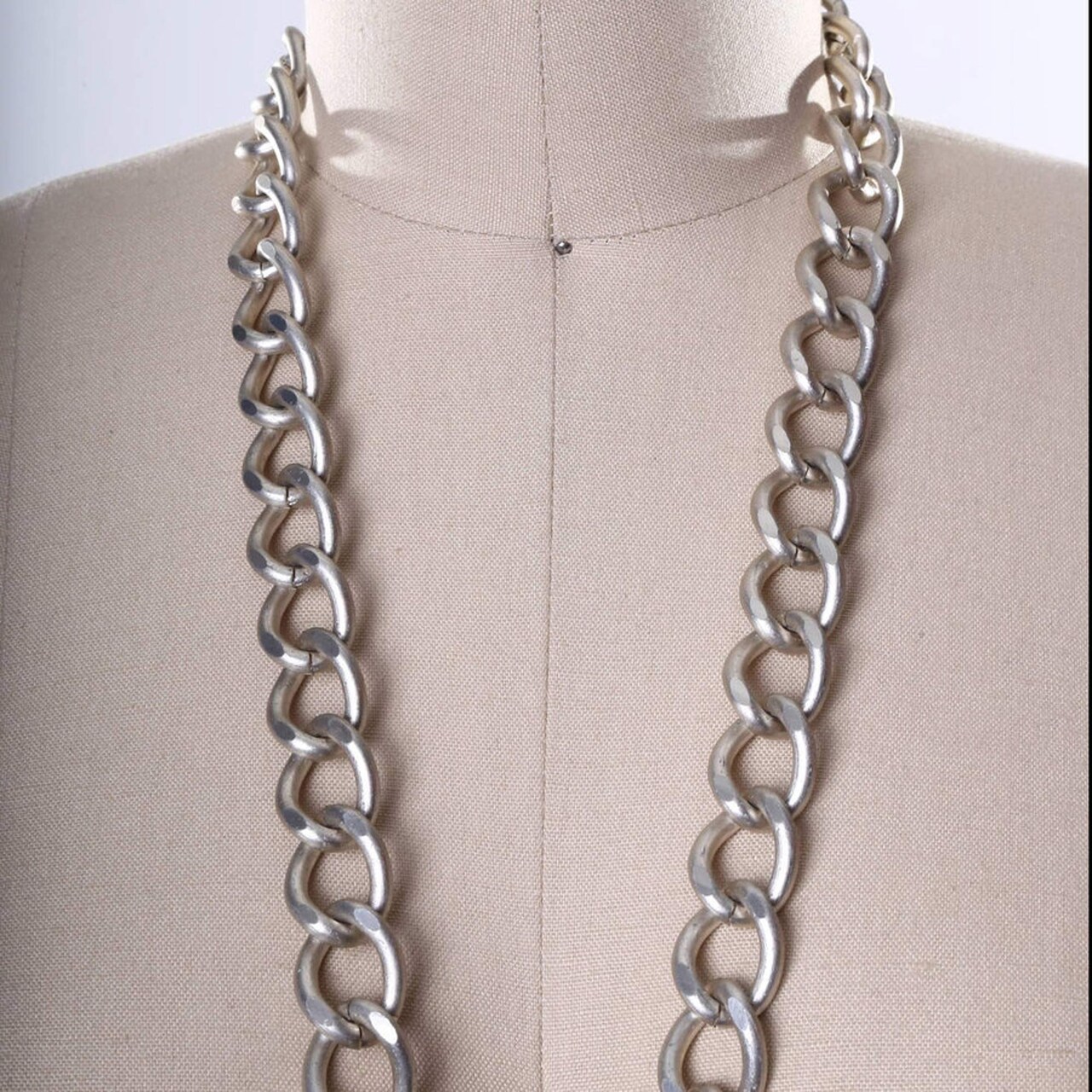 1 Yard 20mm Silver Metal Flattened Links Heavy Duty Aluminum Chain Trim for Jewelry and Bag Straps